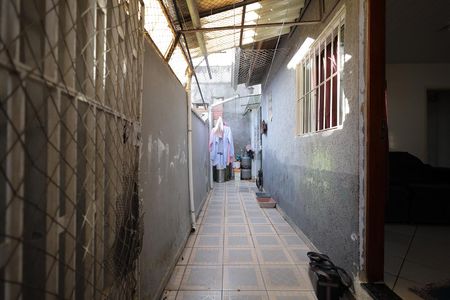 Casa à venda com 125m², 3 quartos e 1 vaga Casa à venda com 125m², 3 quartos e 1 vagaCorredor Lateral