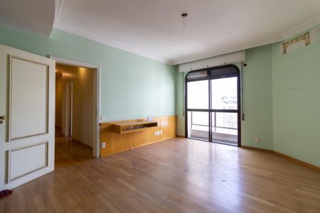 Apartamento à venda com 436m², 4 quartos e 4 vagas Apartamento à venda com 436m², 4 quartos e 4 vagasSuíte 3