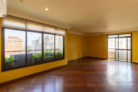 Apartamento à venda com 436m², 4 quartos e 4 vagas Apartamento à venda com 436m², 4 quartos e 4 vagasSala de Jantar