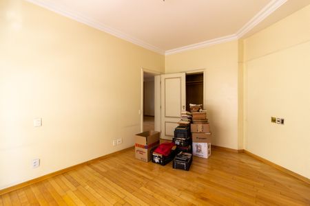 Apartamento à venda com 436m², 4 quartos e 4 vagas Apartamento à venda com 436m², 4 quartos e 4 vagasSuíte 1