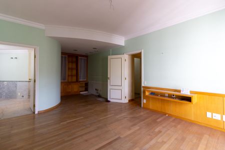 Apartamento à venda com 436m², 4 quartos e 4 vagas Apartamento à venda com 436m², 4 quartos e 4 vagasSuíte 3