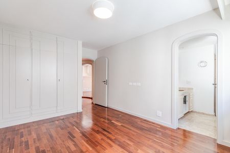 Apartamento à venda com 469m², 4 quartos e 4 vagasSuíte 1