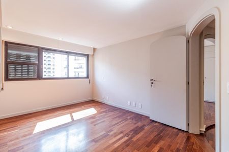Apartamento à venda com 469m², 4 quartos e 4 vagasSuíte 3