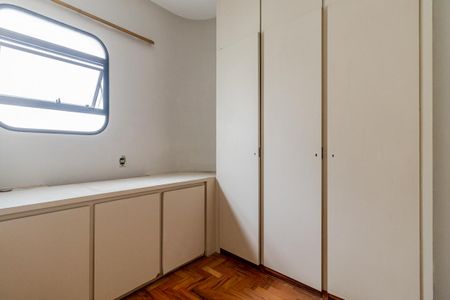 Apartamento à venda com 469m², 4 quartos e 4 vagasQuarto de Serviço
