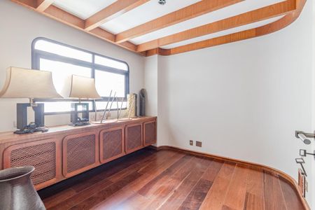 Apartamento à venda com 469m², 4 quartos e 4 vagasEscritório