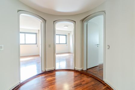 Apartamento à venda com 469m², 4 quartos e 4 vagasCorredor