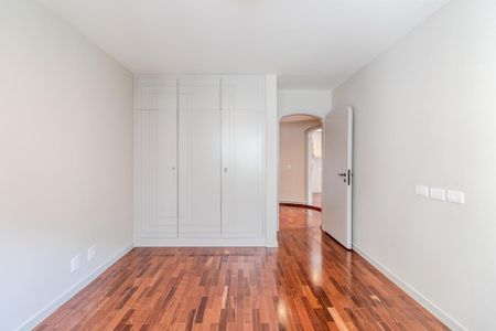 Apartamento à venda com 469m², 4 quartos e 4 vagasSuíte 1