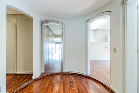 Apartamento à venda com 469m², 4 quartos e 4 vagasCorredor