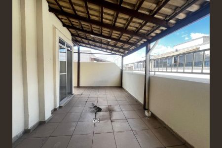 Apartamento à venda com 90m², 2 quartos e 2 vagas
