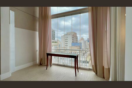 Apartamento à venda com 113m², 2 quartos e 2 vagas Apartamento à venda com 113m², 2 quartos e 2 vagasVaranda