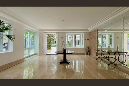 Apartamento à venda com 113m², 2 quartos e 2 vagas Apartamento à venda com 113m², 2 quartos e 2 vagasHall social
