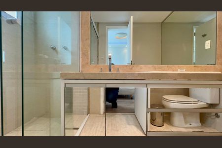 Apartamento à venda com 113m², 2 quartos e 2 vagas Apartamento à venda com 113m², 2 quartos e 2 vagasBanheiro da Suíte 2