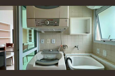 Apartamento à venda com 113m², 2 quartos e 2 vagas Apartamento à venda com 113m², 2 quartos e 2 vagasÁrea de Serviço