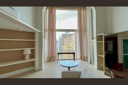 Apartamento à venda com 113m², 2 quartos e 2 vagas Apartamento à venda com 113m², 2 quartos e 2 vagasVaranda