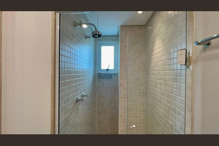 Apartamento à venda com 113m², 2 quartos e 2 vagas Apartamento à venda com 113m², 2 quartos e 2 vagasBanheiro da Suíte 1