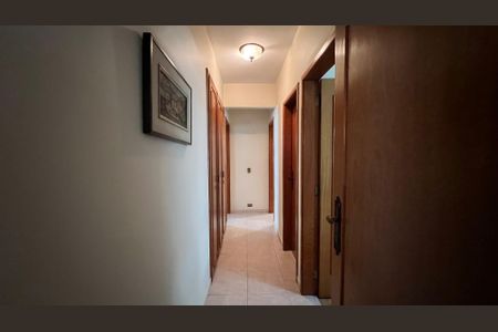 Apartamento à venda com 132m², 3 quartos e 1 vagaCorredor