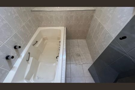 Apartamento à venda com 132m², 3 quartos e 1 vagaBanheiro