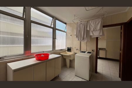 Apartamento à venda com 132m², 3 quartos e 1 vagaÁrea de Serviço