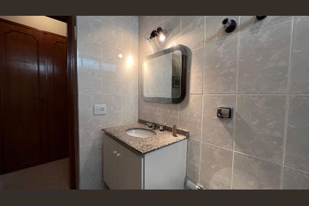Apartamento à venda com 132m², 3 quartos e 1 vagaBanheiro