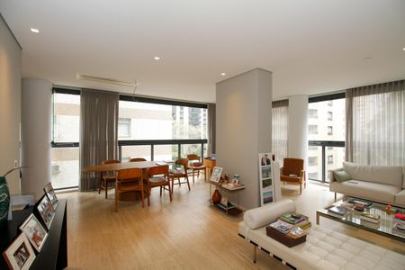 Apartamento à venda com 205m², 3 quartos e 4 vagasSala de Estar e Jantar