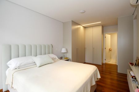 Apartamento à venda com 205m², 3 quartos e 4 vagasSuíte 3