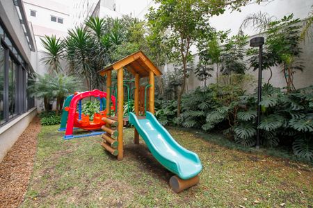 Apartamento à venda com 205m², 3 quartos e 4 vagasÁrea Comum - Playground