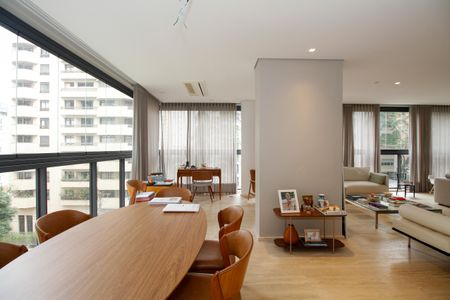 Apartamento à venda com 205m², 3 quartos e 4 vagasSala de Estar e Jantar