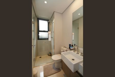 Apartamento à venda com 205m², 3 quartos e 4 vagasBanheiro da Suíte 1