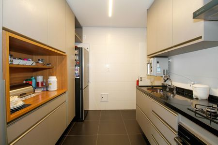 Apartamento à venda com 205m², 3 quartos e 4 vagasCozinha
