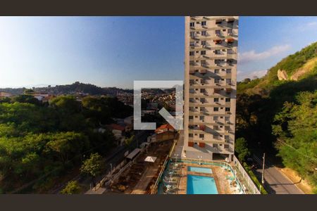 Apartamento à venda com 65m², 2 quartos e 1 vaga