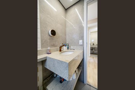 Apartamento à venda com 80m², 2 quartos e 1 vagaBanheiro da suíte