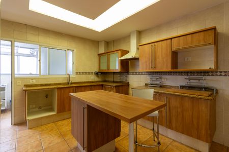 Apartamento à venda com 150m², 3 quartos e 1 vagaCozinha