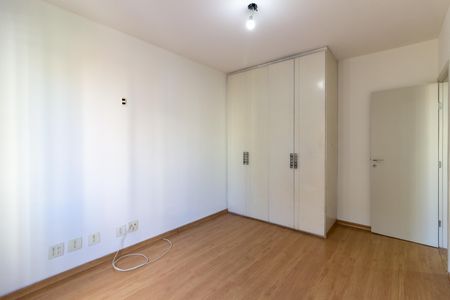 Apartamento à venda com 150m², 3 quartos e 1 vagaQuarto 2