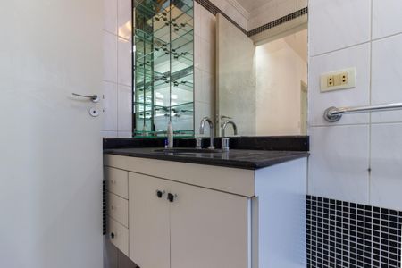 Apartamento à venda com 150m², 3 quartos e 1 vagaBanheiro da Suíte 