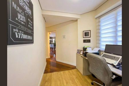 Apartamento à venda com 120m², 3 quartos e 3 vagas