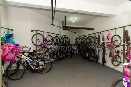 Apartamento para alugar com 53m², 2 quartos e 1 vaga Apartamento para alugar com 53m², 2 quartos e 1 vagaÁrea comum - Bicicletário