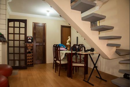 Casa à venda com 234m², 3 quartos e sem vagaSala