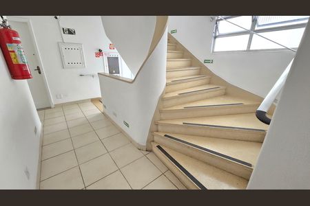 Apartamento para alugar com 50m², 1 quarto e 1 vagaEscada