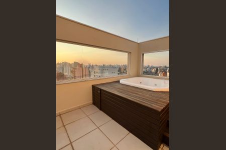 Apartamento à venda com 170m², 3 quartos e 3 vagas
