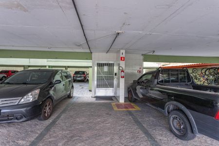 Apartamento à venda com 79m², 2 quartos e 2 vagas Apartamento à venda com 79m², 2 quartos e 2 vagasEntrada