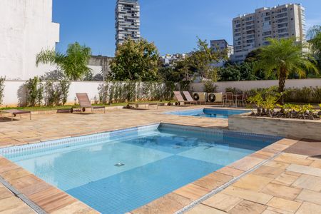 Apartamento à venda com 122m², 2 quartos e 2 vagasÁrea comum - Piscina