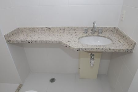 Apartamento à venda com 122m², 2 quartos e 2 vagasBanheiro da Suíte