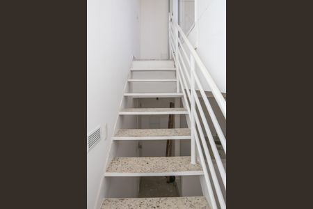 Apartamento à venda com 122m², 2 quartos e 2 vagasEscada