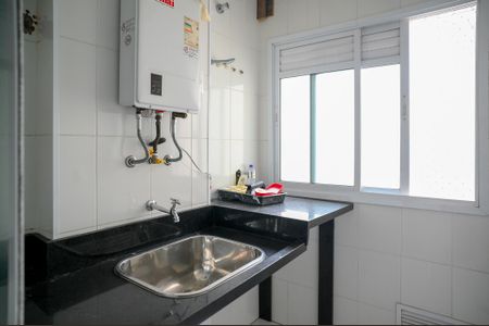 Apartamento à venda com 64m², 2 quartos e 1 vagaÁrea de Serviço