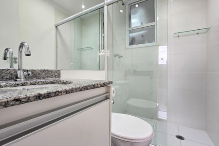 Apartamento à venda com 59m², 2 quartos e 1 vaga Apartamento à venda com 59m², 2 quartos e 1 vagaBanheiro Social