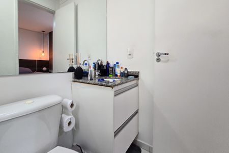 Apartamento à venda com 59m², 2 quartos e 1 vaga Apartamento à venda com 59m², 2 quartos e 1 vagaBanheiro - Suíte