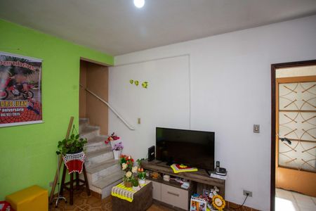 Sala de casa à venda com 4 quartos, 210m² em Taboão, Diadema