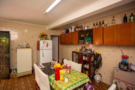 Casa à venda com 210m², 4 quartos e 2 vagasCozinha