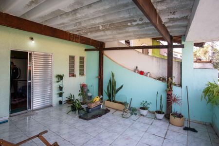 Casa à venda com 210m², 4 quartos e 2 vagasVaranda