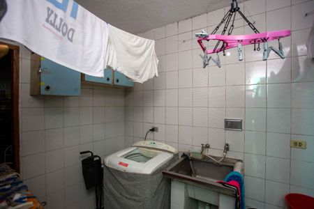 Casa à venda com 210m², 4 quartos e 2 vagasÁrea de Serviço